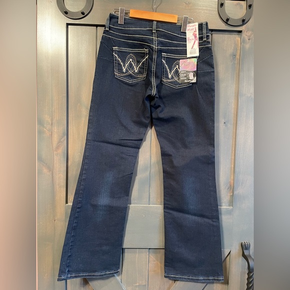 Wrangler Women’s Mae Booty Up Jeans 5/6 x 30 - Picture 7 of 8